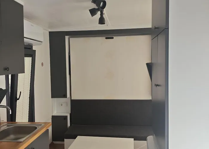 Kemp Tiny Mini House Dalaman