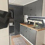 Tiny Mini House キャンプ場 *